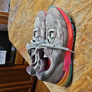 NEW BALANCE 992 Gray Multi Rainbow - Men's size 10